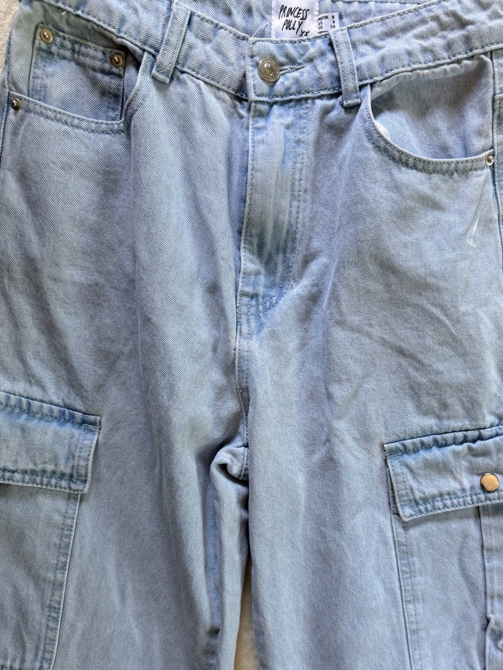 Princess Polly Light Blue Cargo Jeans | Size 4 - Picture 4 of 6